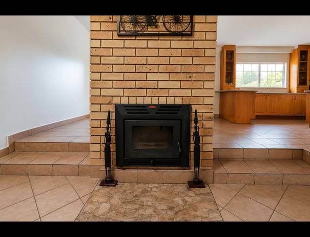 4 BEDROOM HOUSE FOR SALE IN ELARDUSPARK